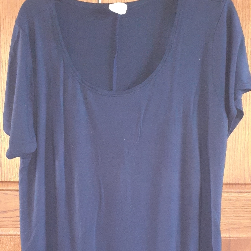 Late August Women 2x Navy Tee